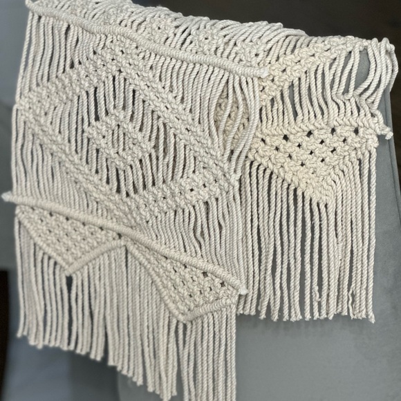 Cream Macrame Table Runner - Picture 7 of 7